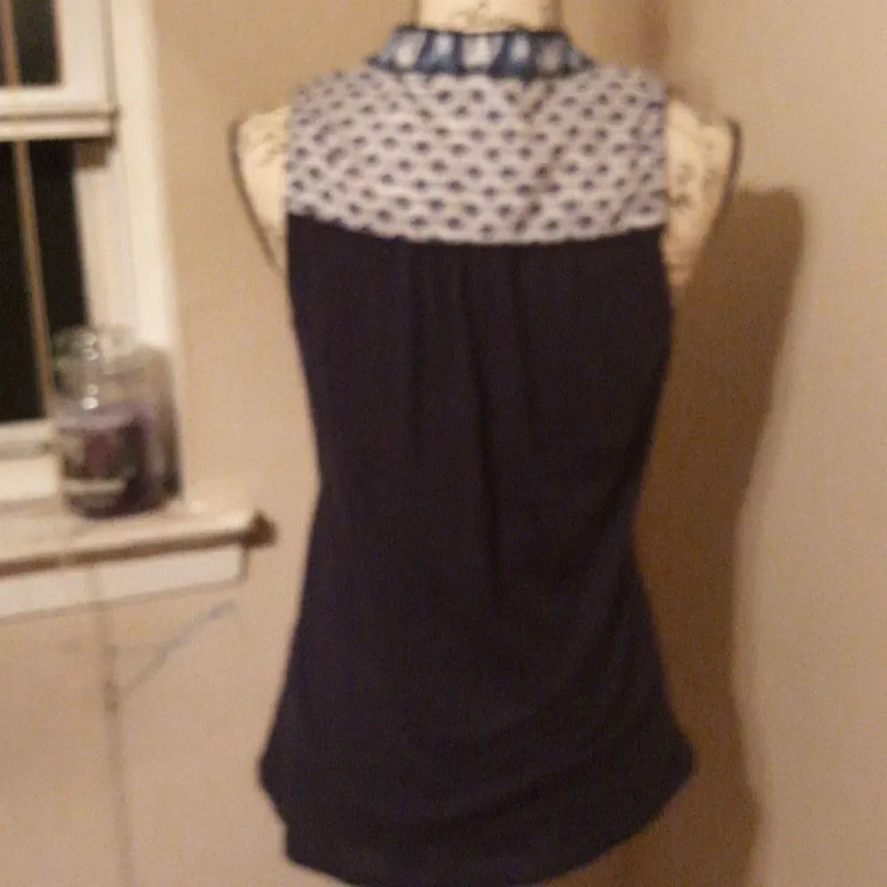 ANTHRO AKEMI & KIN NAVY BLUE BOHO SLEEVELESS TOP M - Picture 4 of 4